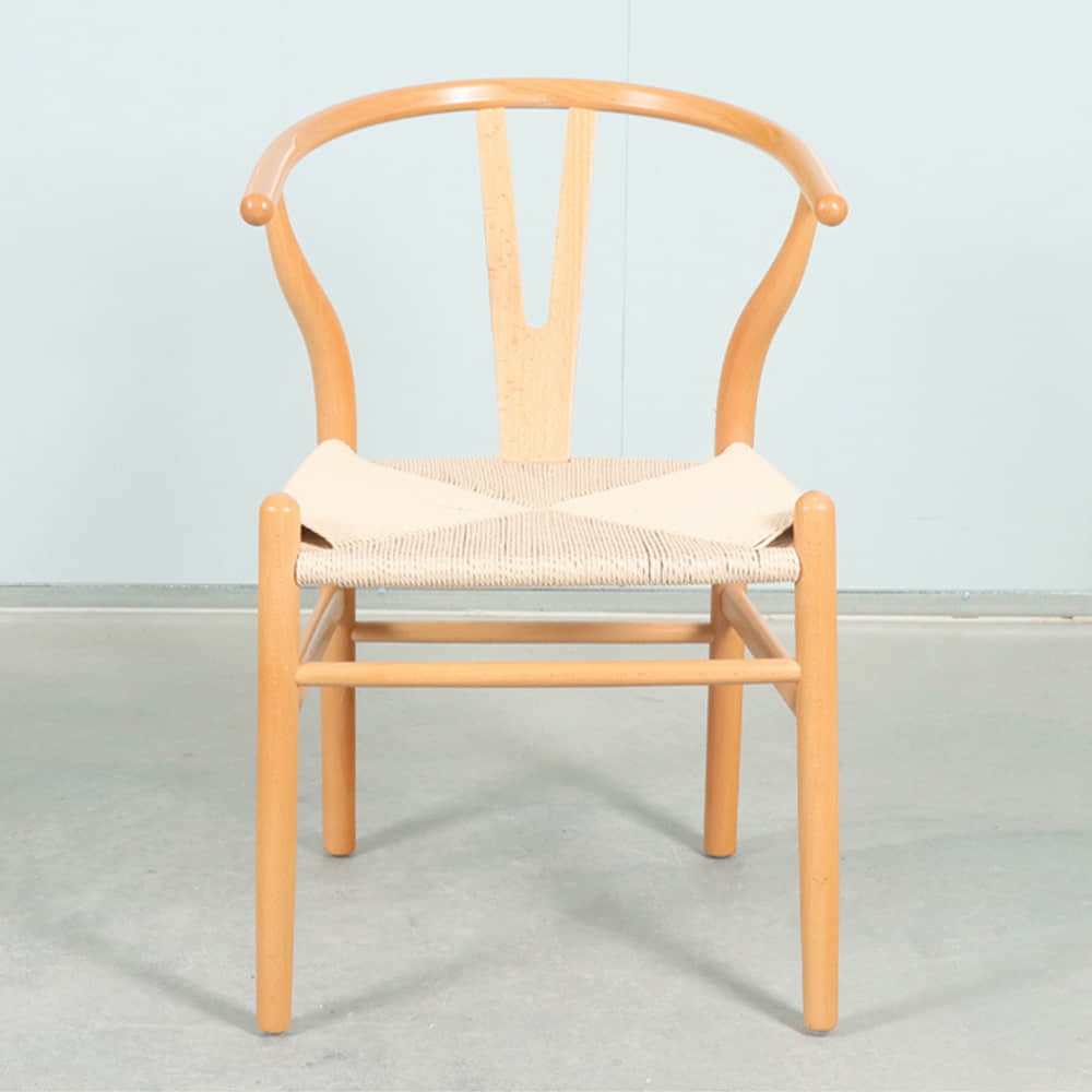 Wishbone dining chair in natural color