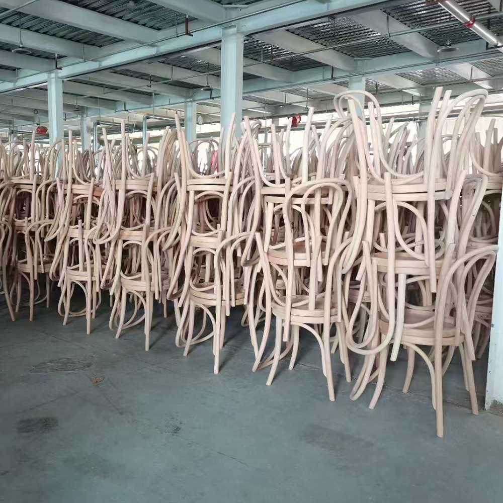 How to fix a broken wooden chair leg at home?